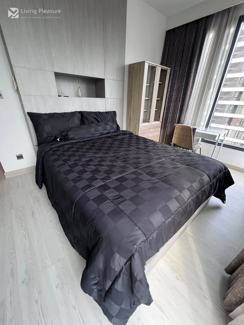 Pet-Friendly 2-Bedroom Condo for Sale and Rent I M Thonglor 10 5
