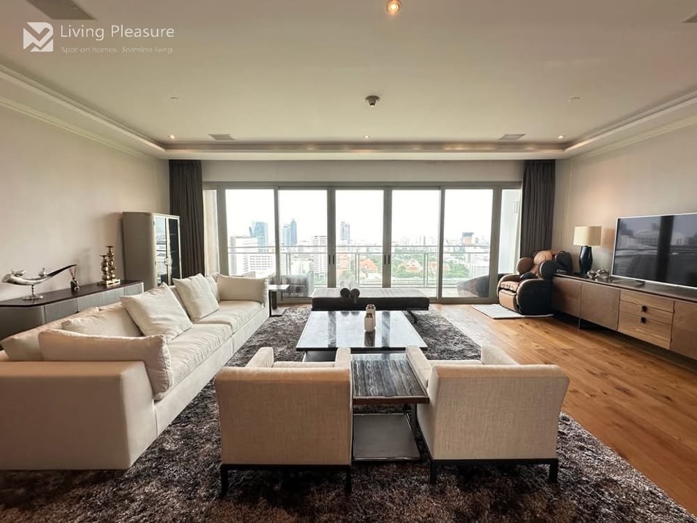 185 Rajadamri Penthouse | Luxury 3-Bedroom Apartment | 386.56 sqm | High Floor | Bangkok City Center 2