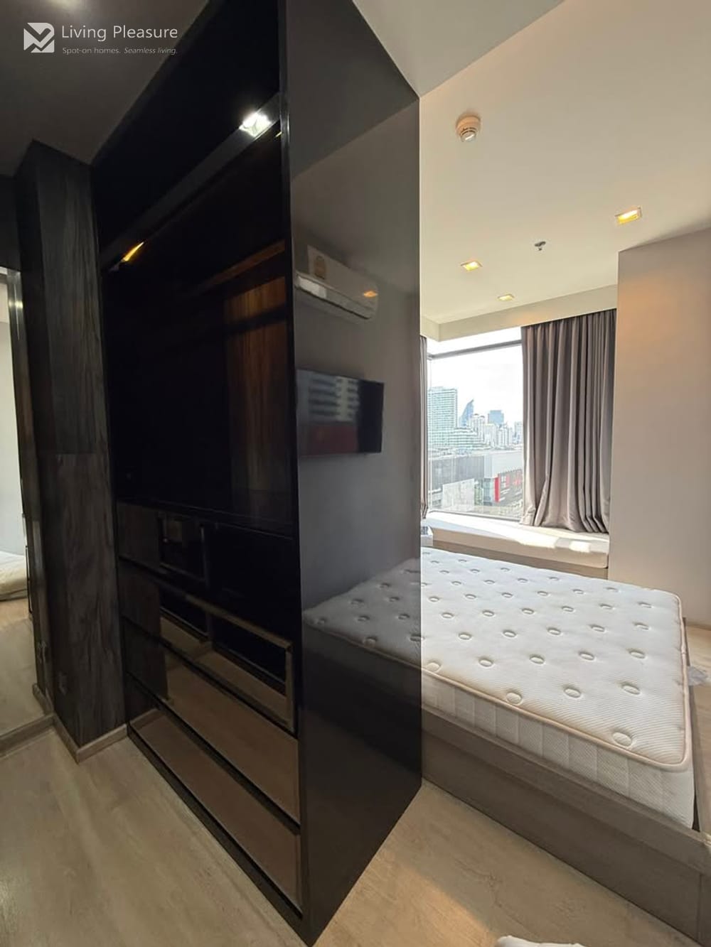 1-Bedroom Pet-Friendly Condo for Sale and Rent I M Thonglor 10 14