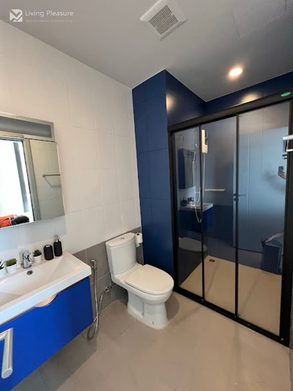 2-Bedroom Condo For Rent I XT Ekkamai 7