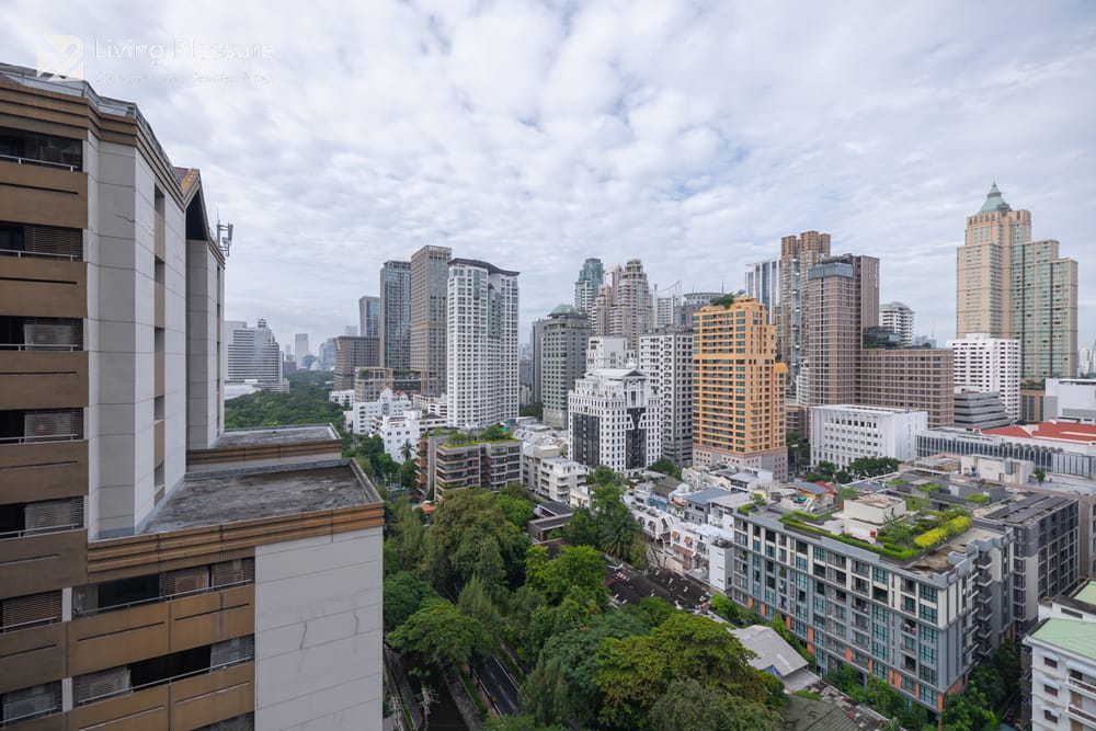 1-Bedroom Condo for Rent I Tonson One Residence, Pet-Friendly I BTS Chit Lom 8