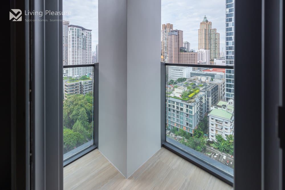 1-Bedroom Condo for Rent I Tonson One Residence, Pet-Friendly I BTS Chit Lom 10