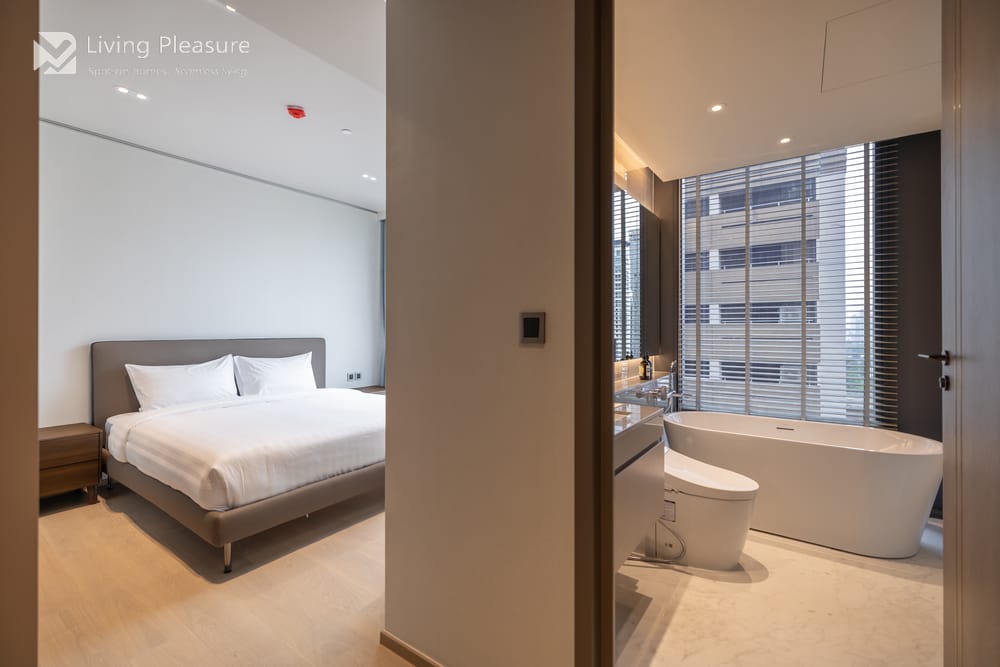 1-Bedroom Condo for Rent I Tonson One Residence, Pet-Friendly I BTS Chit Lom 26