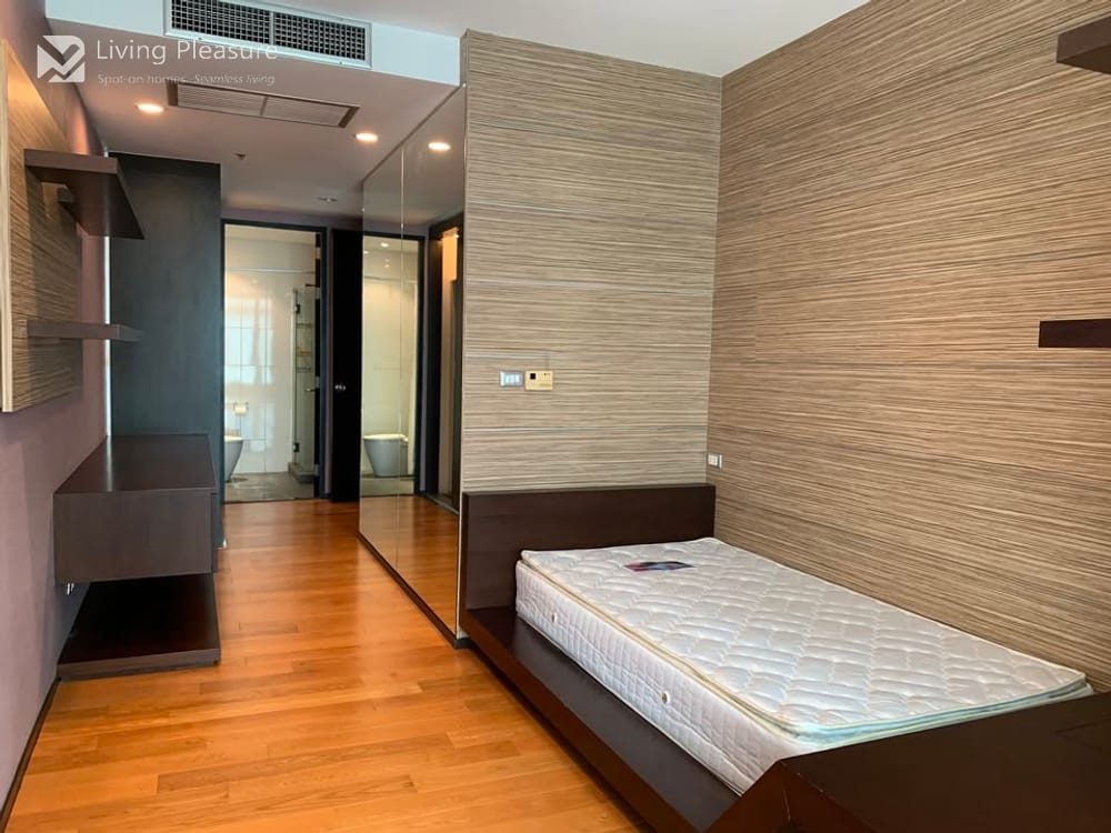 2-Bedroom Condo for Rent at The Height with City View 2
