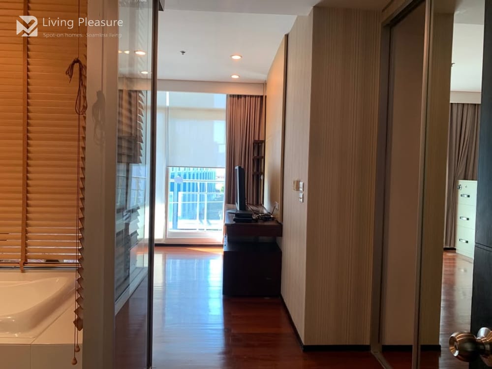 2-Bedroom Condo for Rent at The Height with City View 7