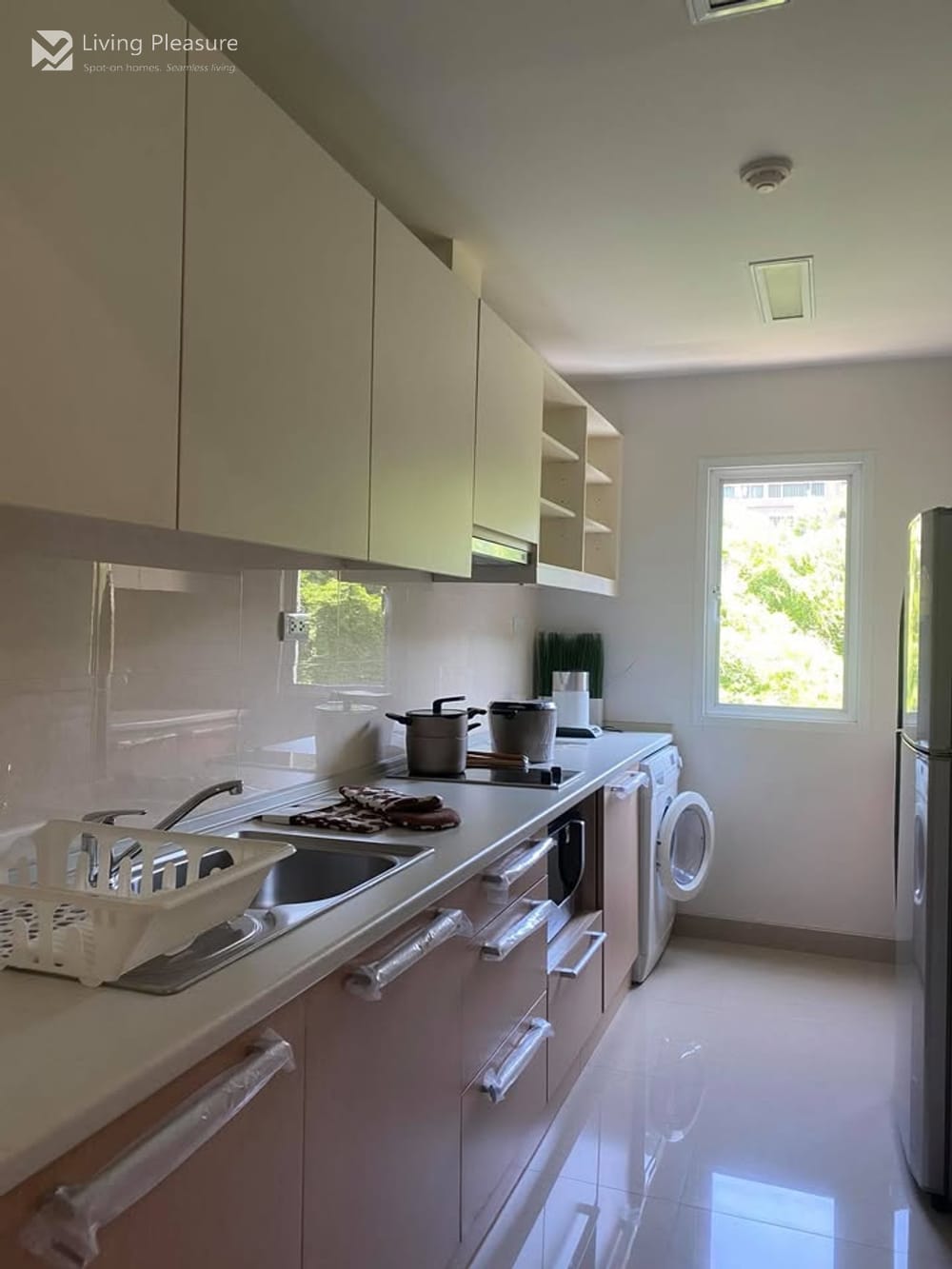 2 Bedrooms for Rent & Sale I Residence 52 3