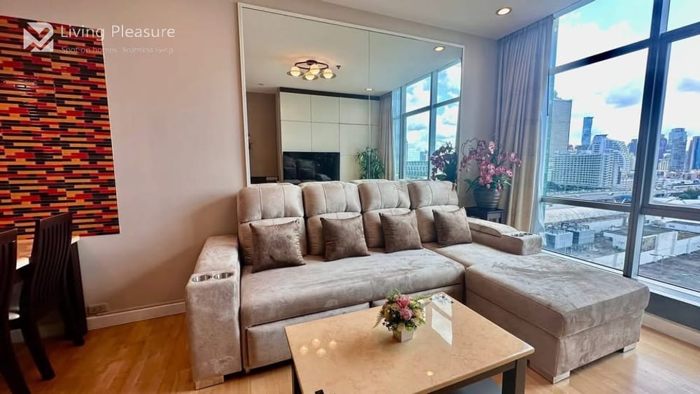 Luxury 2-Bedroom Condo for Rent at Baan Sathorn Chaopraya with City View near BTS Saphan Taksin 4