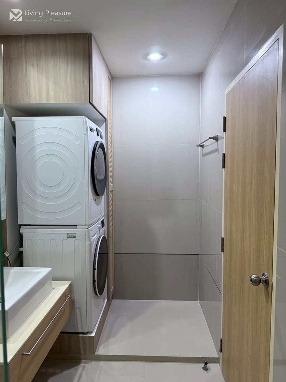 1-Bedroom Condo for Rent at The Issara Ladprao - Near MRT Lat Phrao 11