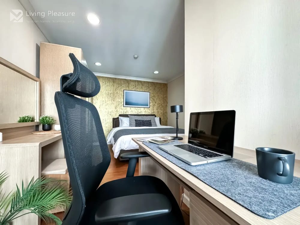 Lumpini Suite Sukhumvit 41 | Spacious 2-Bedroom Apartment | Ultra-Fast WiFi | Private Pool | Phrom Phong 20