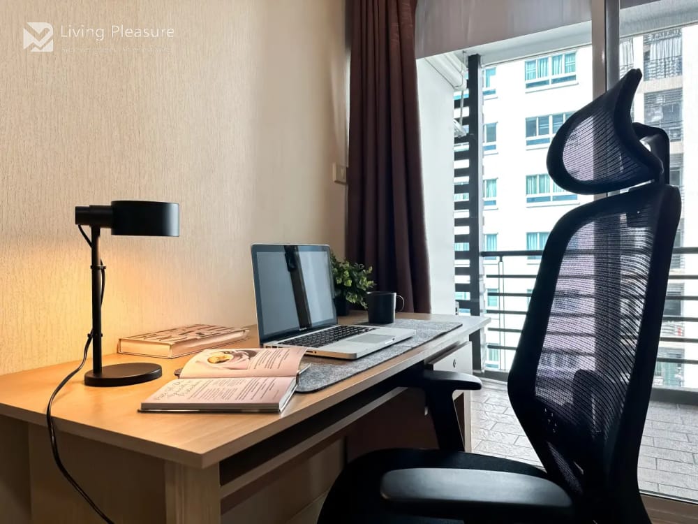 Lumpini Suite Sukhumvit 41 | Spacious 2-Bedroom Apartment | Ultra-Fast WiFi | Private Pool | Phrom Phong 3