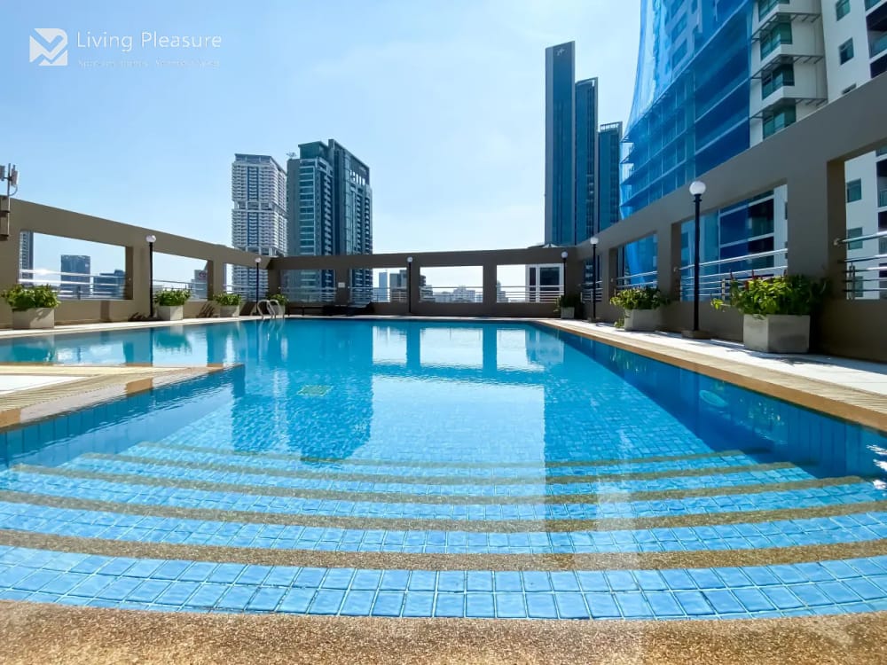 Lumpini Suite Sukhumvit 41 | Spacious 2-Bedroom Apartment | Ultra-Fast WiFi | Private Pool | Phrom Phong 32