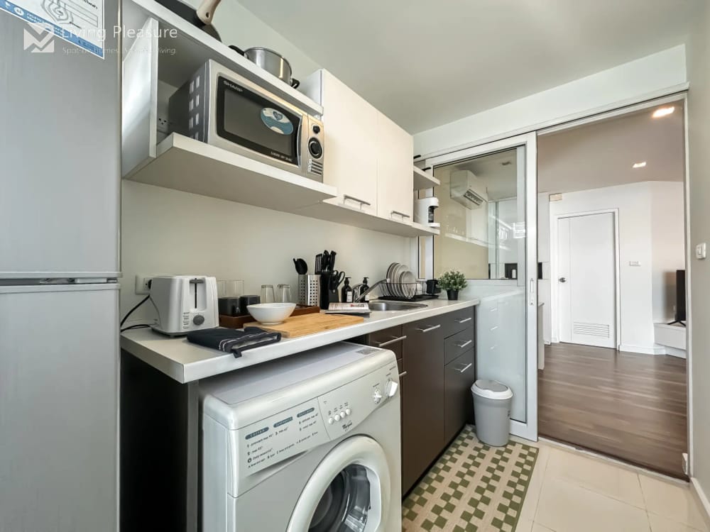 Modern High-Rise Living at The Room Sukhumvit 79 (BTS On Nut) 9