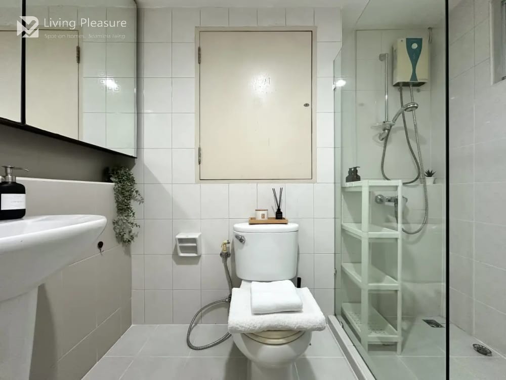 One Thonglor | 1-Bedroom Apartment | 52 sqm | Ultra-Fast WiFi | Near BTS Thonglor 11