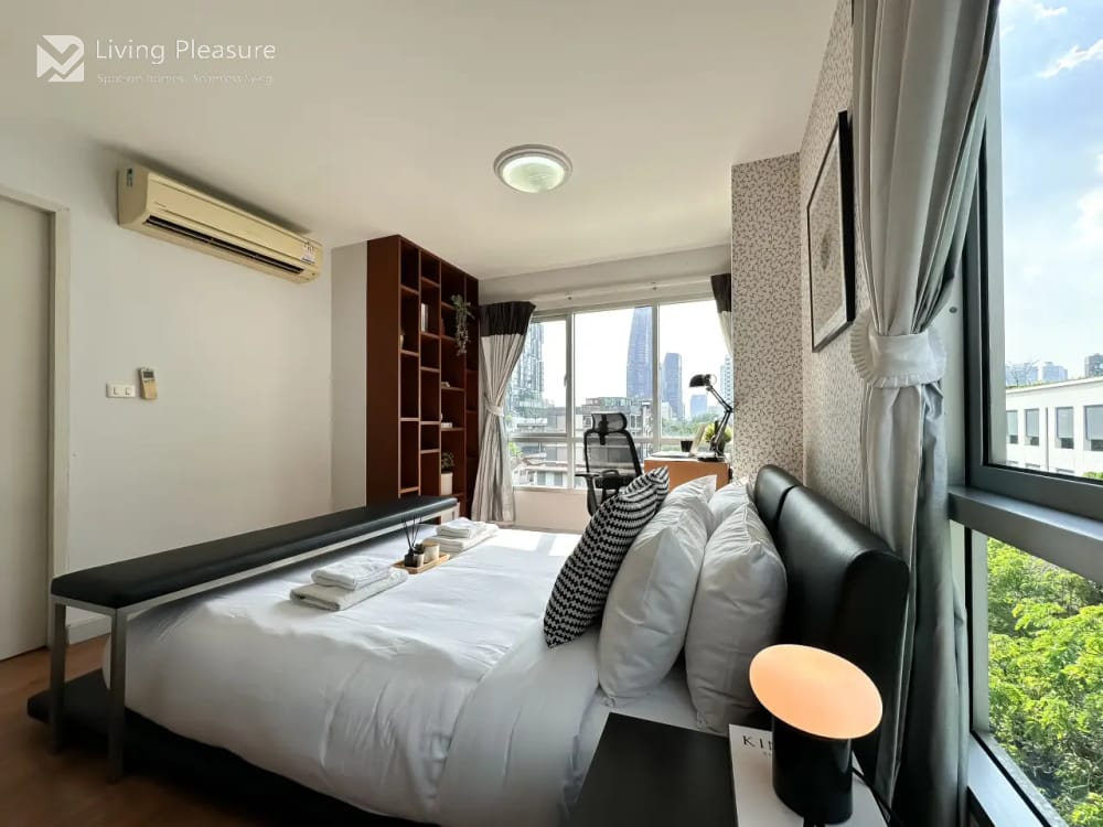 One Thonglor | 1-Bedroom Apartment | 52 sqm | Ultra-Fast WiFi | Near BTS Thonglor 26