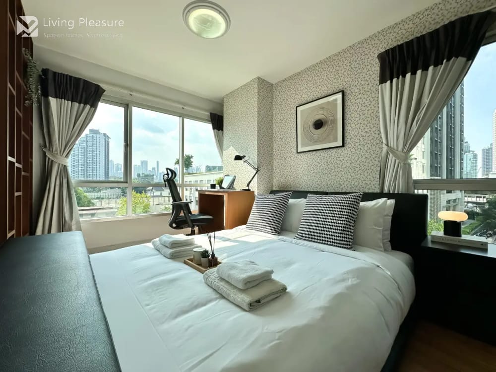 One Thonglor | 1-Bedroom Apartment | 52 sqm | Ultra-Fast WiFi | Near BTS Thonglor 29
