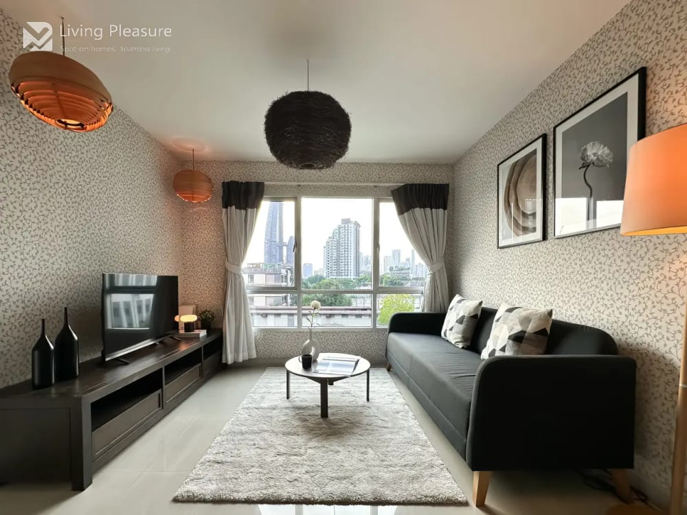 One Thonglor | 1-Bedroom Apartment | 52 sqm | Ultra-Fast WiFi | Near BTS Thonglor 5