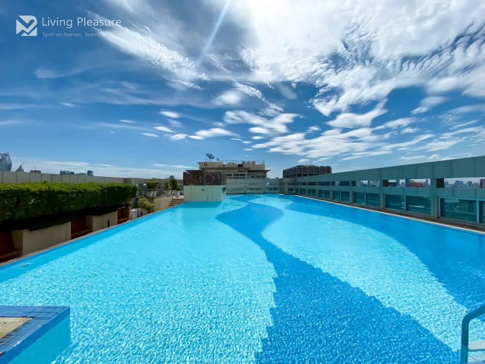 Modern 1-Bedroom High-Rise Apartment | Ultra-Fast WiFi | Central Ratchathewi | Sauna, Gym &amp; Pool 19