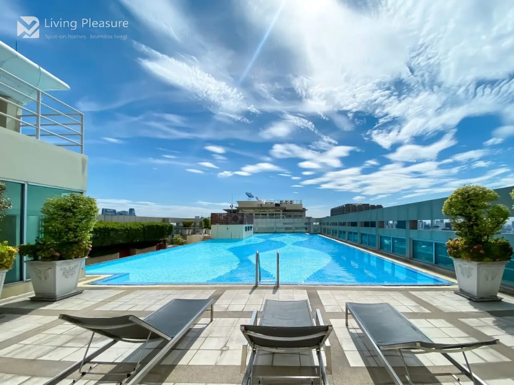 Modern 1-Bedroom High-Rise Apartment | Ultra-Fast WiFi | Central Ratchathewi | Sauna, Gym &amp; Pool 3