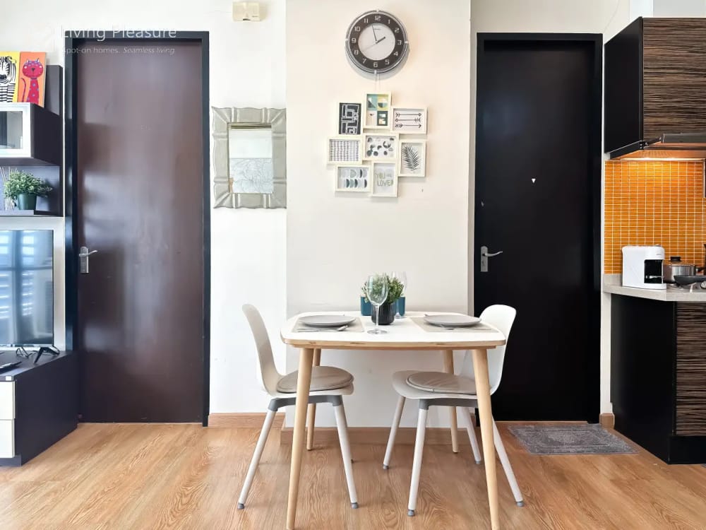 Modern 1-Bedroom High-Rise Apartment | Ultra-Fast WiFi | Central Ratchathewi | Sauna, Gym &amp; Pool 8