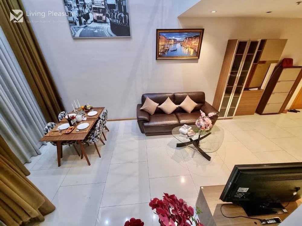 1-Bedroom Duplex for Rent in the Heart of Phrom Phong 8