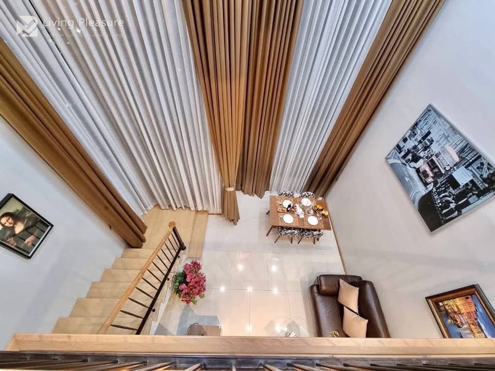 1-Bedroom Duplex for Rent in the Heart of Phrom Phong 12