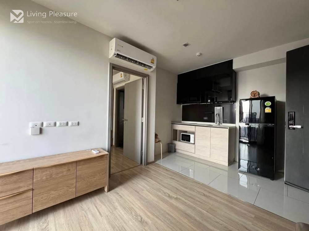 1 Bedroom for Rent I The Base Garden Rama 9 6