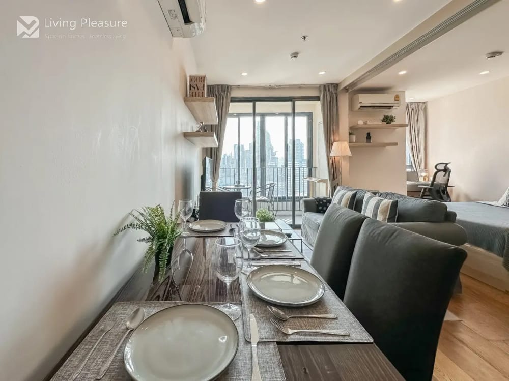 Luxury High-Floor Apartment at Q Chidlom | 1BR | Stunning City Views | Near BTS Chit Lom 13