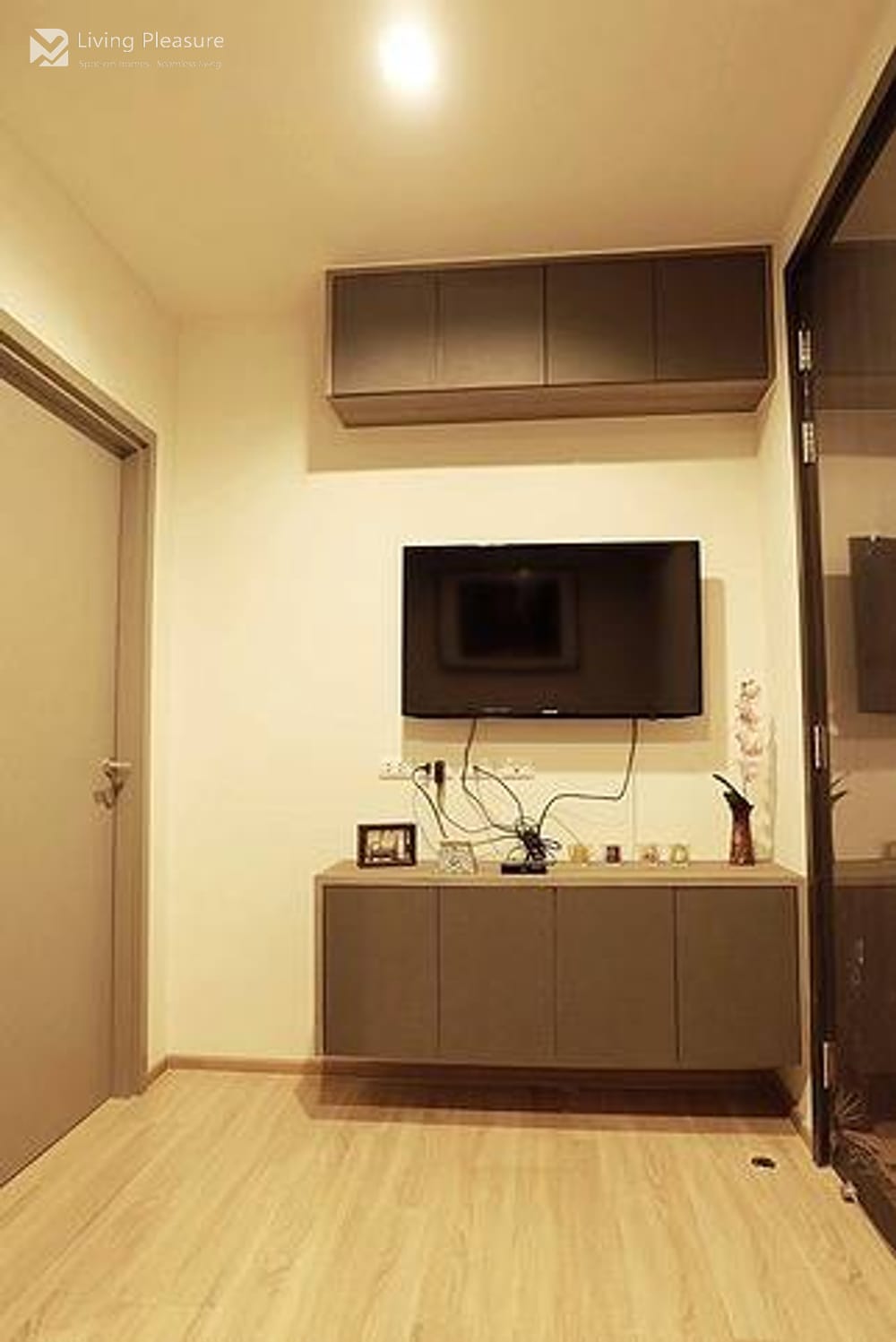 1 Bedroom Condo for Rent I The Base Garden Rama 9 9