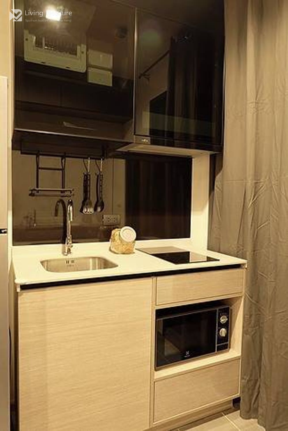 1 Bedroom Condo for Rent I The Base Garden Rama 9 7