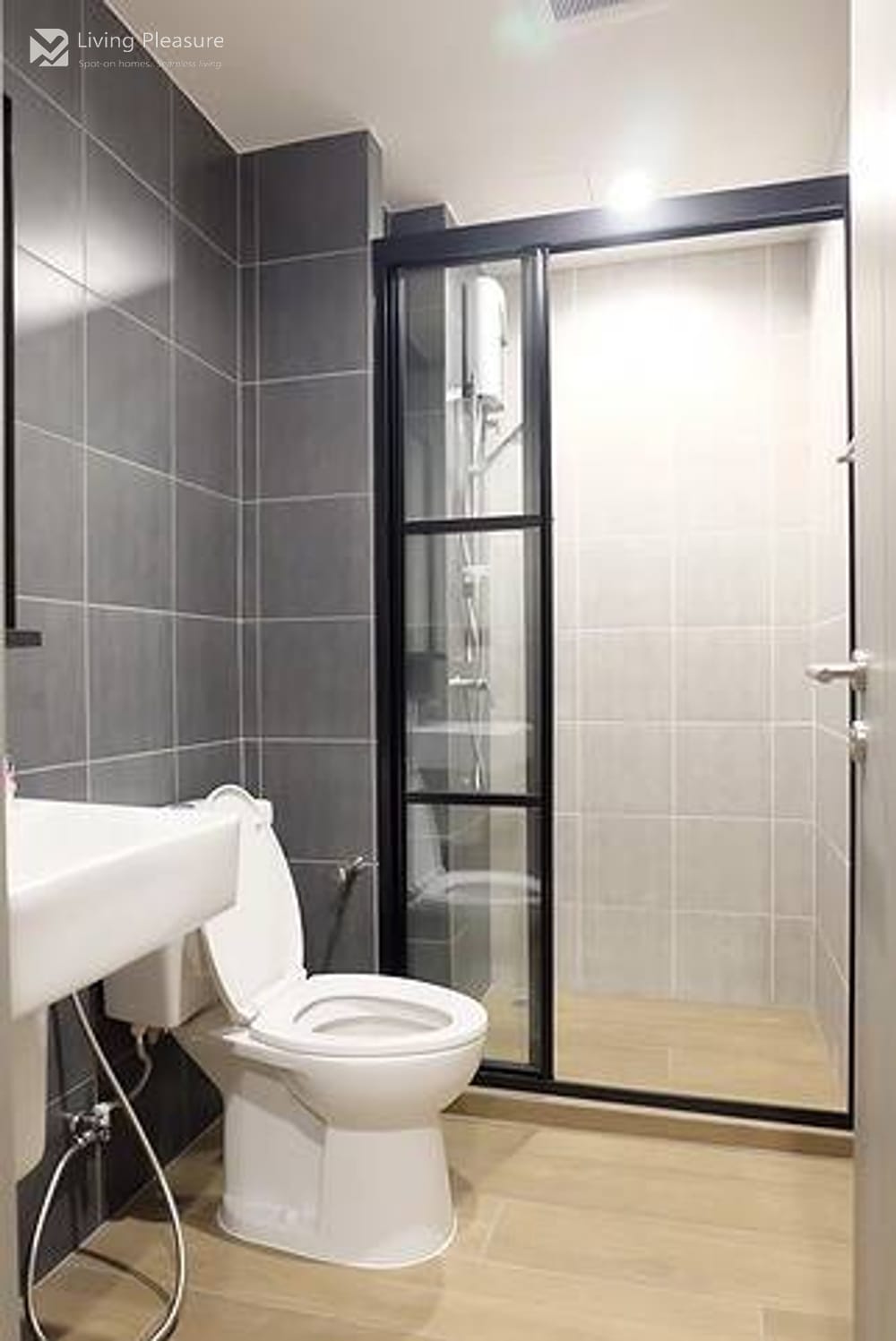 1 Bedroom Condo for Rent I The Base Garden Rama 9 10
