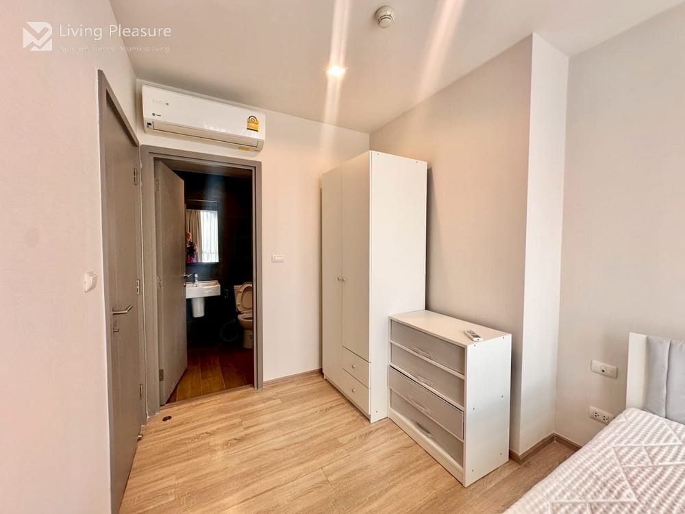1 Bed 1 Bath for Sale and Rent at The Base Garden Rama 9 near ARL RamkhamHaeng 2