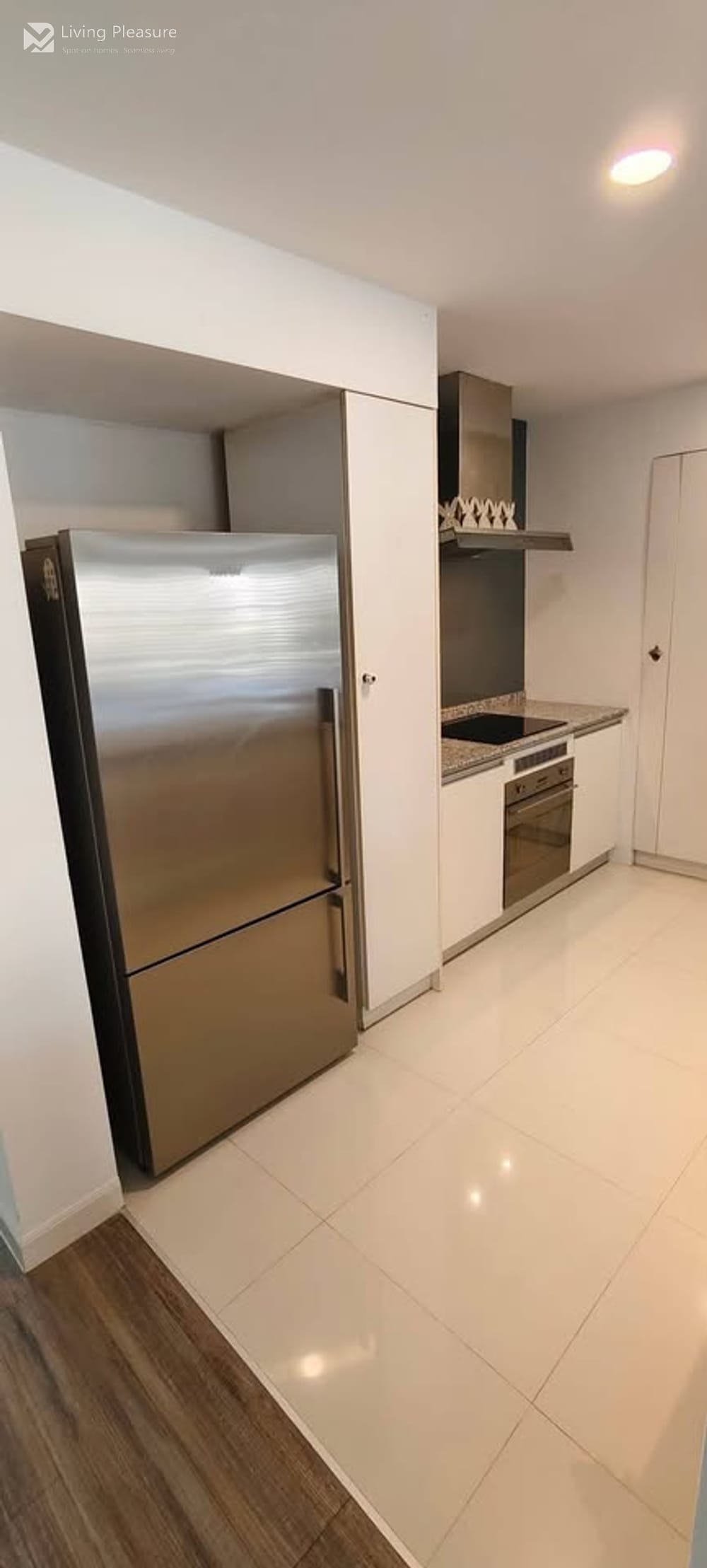 Spacious 4-Bedroom House for Rent at CourtYard Villa Rama9-Wongwaen 13