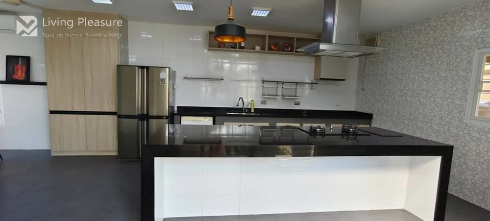 Spacious 4-Bedroom House for Rent at CourtYard Villa Rama9-Wongwaen 5