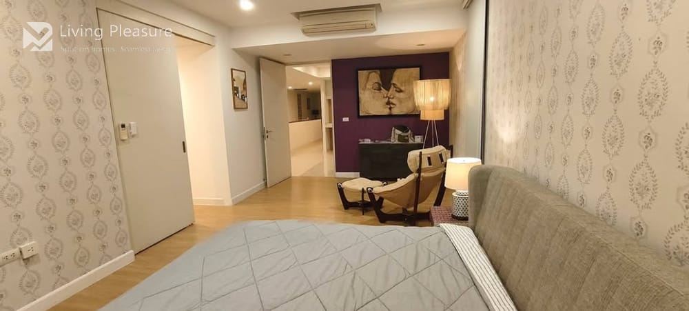 Spacious 4-Bedroom House for Rent at CourtYard Villa Rama9-Wongwaen 10
