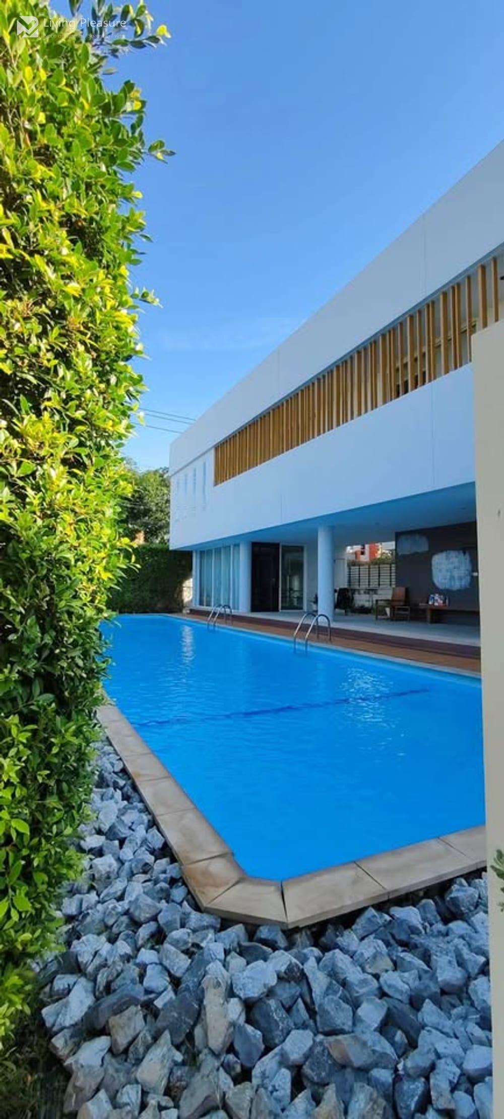 Spacious 4-Bedroom House for Rent at CourtYard Villa Rama9-Wongwaen 8
