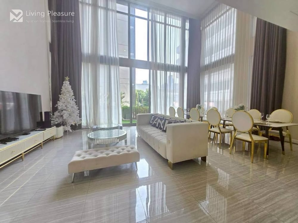 Pet-Friendly 4-Bedroom Villa for Sale and Rent in the Heart of Phrom Phong 4