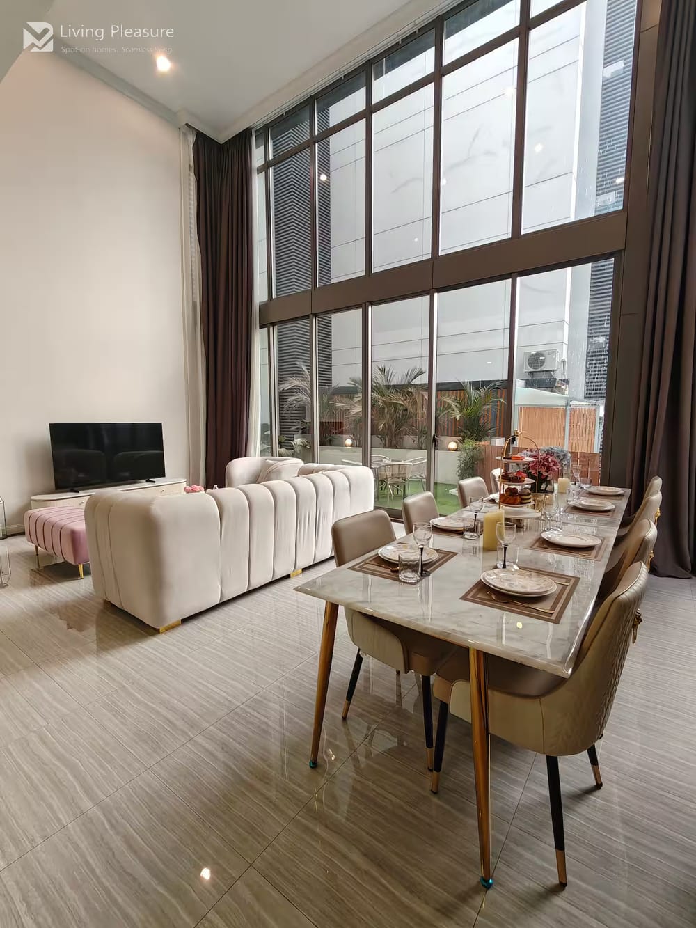 Pet-Friendly 4-Bedroom Villa for Sale and Rent in the Heart of Phrom Phong 12