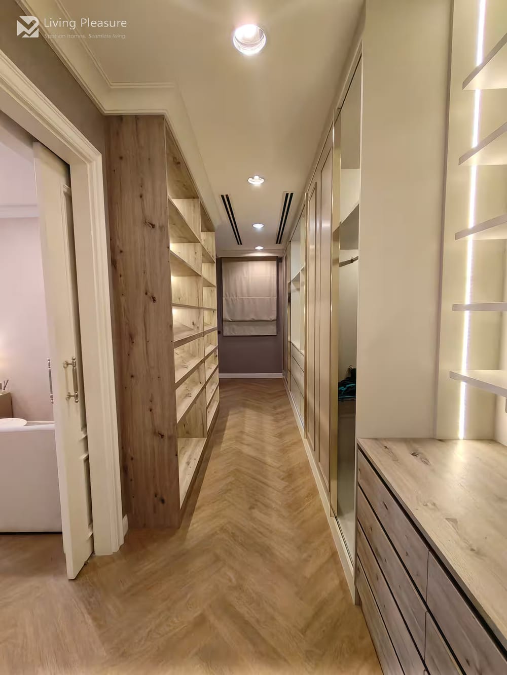 Pet-Friendly 4-Bedroom Villa for Sale and Rent in the Heart of Phrom Phong 23