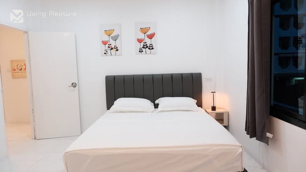 5 Bedrooms Pool Villa for Rent I Udomsuk, Bangkok 19