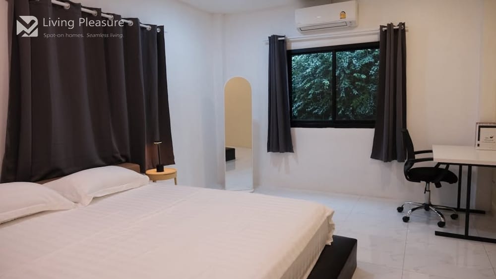 5 Bedrooms Pool Villa for Rent I Udomsuk, Bangkok 21
