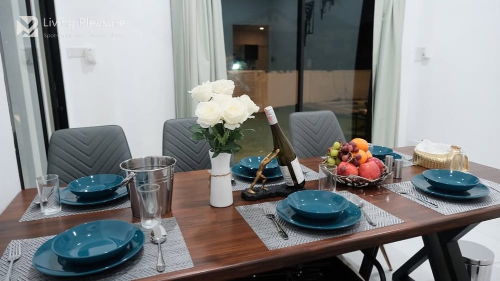 5 Bedrooms Pool Villa for Rent I Udomsuk, Bangkok 23