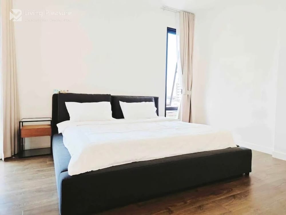 7 Bedrooms Pool Villa for Rent I Suttisan , Bangkok 13