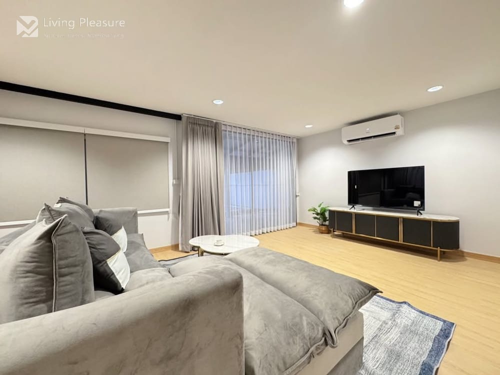 Pool Villa for Rent I near MRT Suttusarn, Bangkok 6