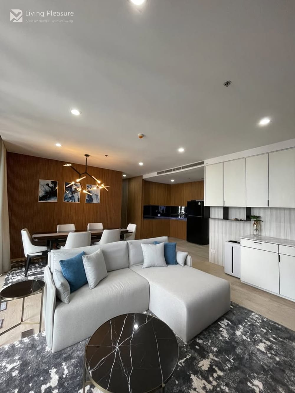 2-Bedroom Condo for Rent at Noble Ploenchit, Steps from BTS Phloen Chit 4