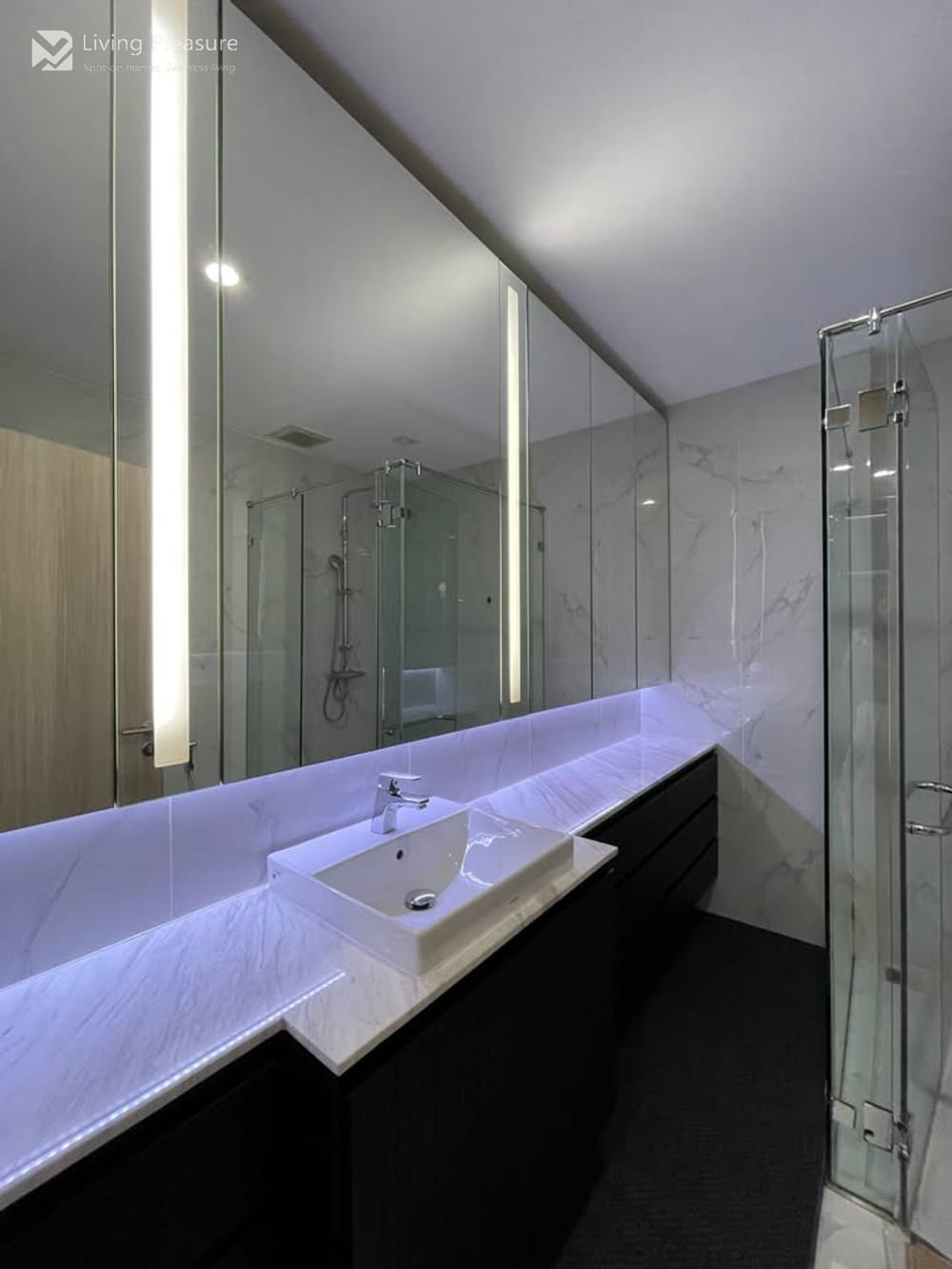 2-Bedroom Condo for Rent at Noble Ploenchit, Steps from BTS Phloen Chit 9