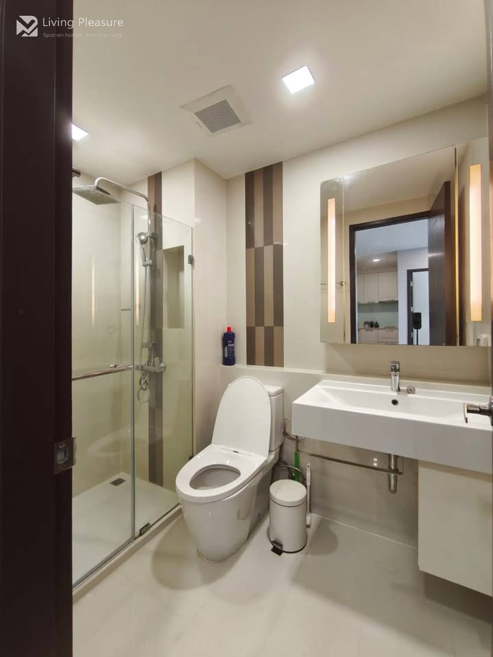 2 Bedrooms condo for Rent I Q Sukhumvit 79 11