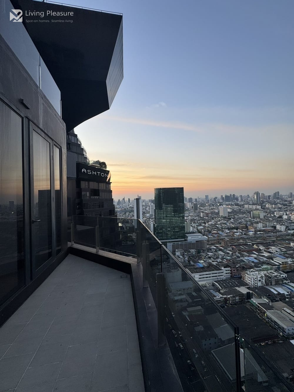 2 Bedrooms Condo for Rent I Ashton Asoke - Rama 9 6
