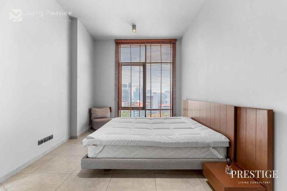 2-Bedroom Condo for Rent at The Lofts Asoke Near MRT Phetchaburi 5