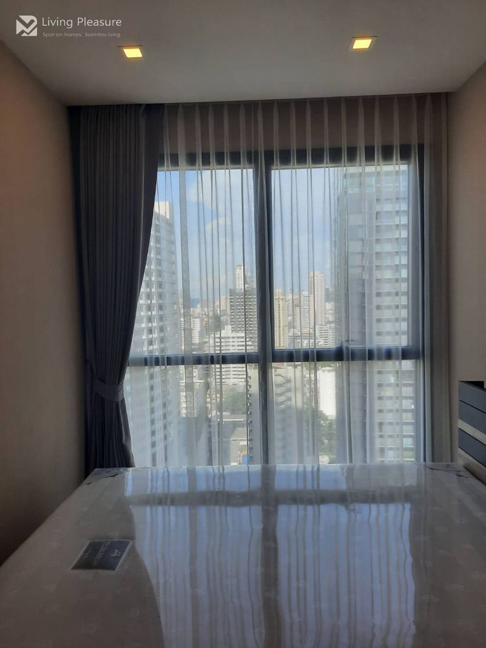 2 Bedrooms Condo for Rent I Ashton Asoke 9