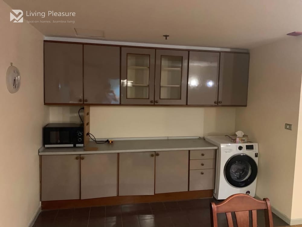 2-Bedroom Condo for Rent in Las Colinas - Steps from MRT Sukhumvit 4